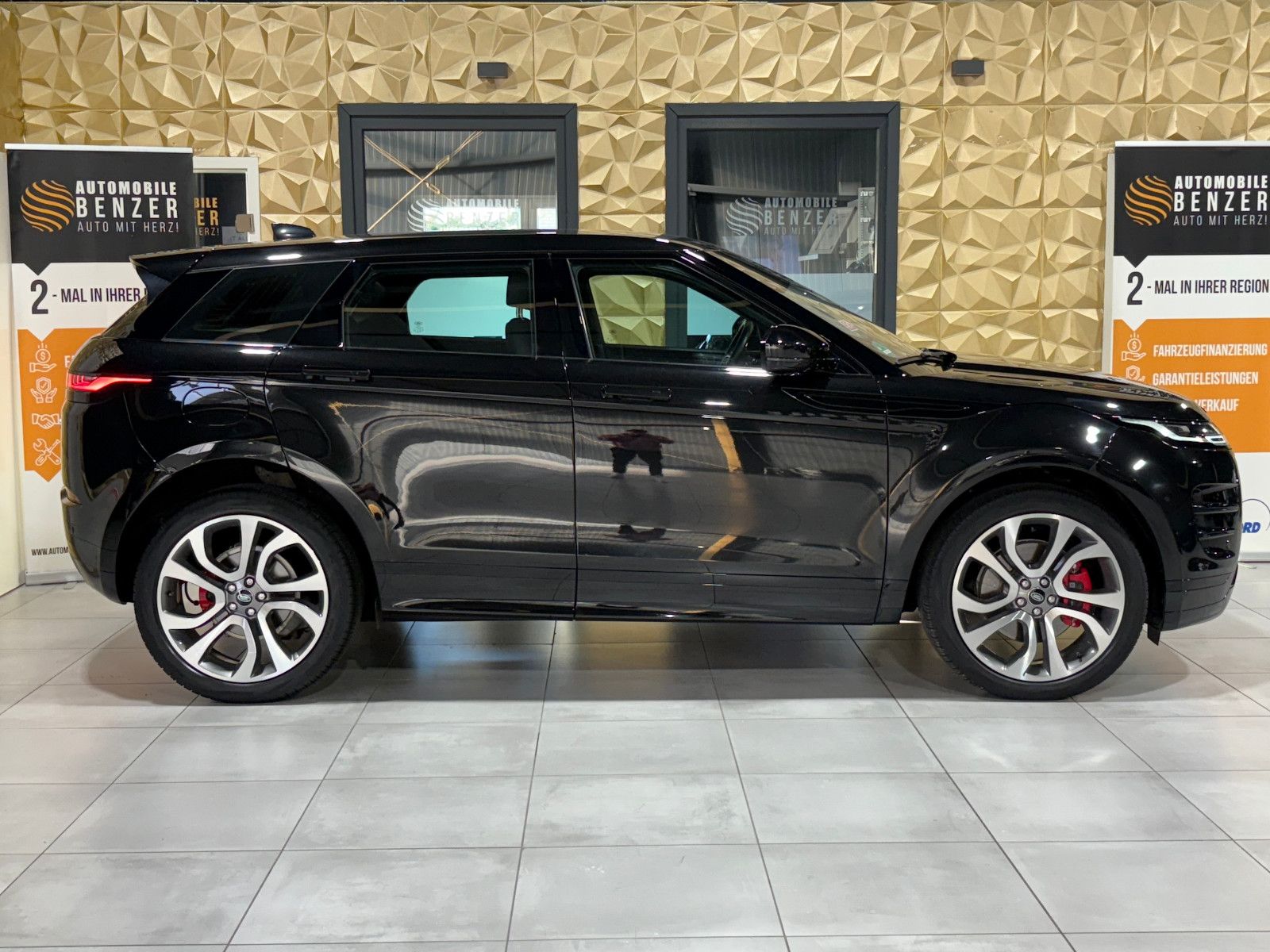 Fahrzeugabbildung Land Rover Range Rover Evoque R-Dynamic SE/MEMORY/ACC/APPLE