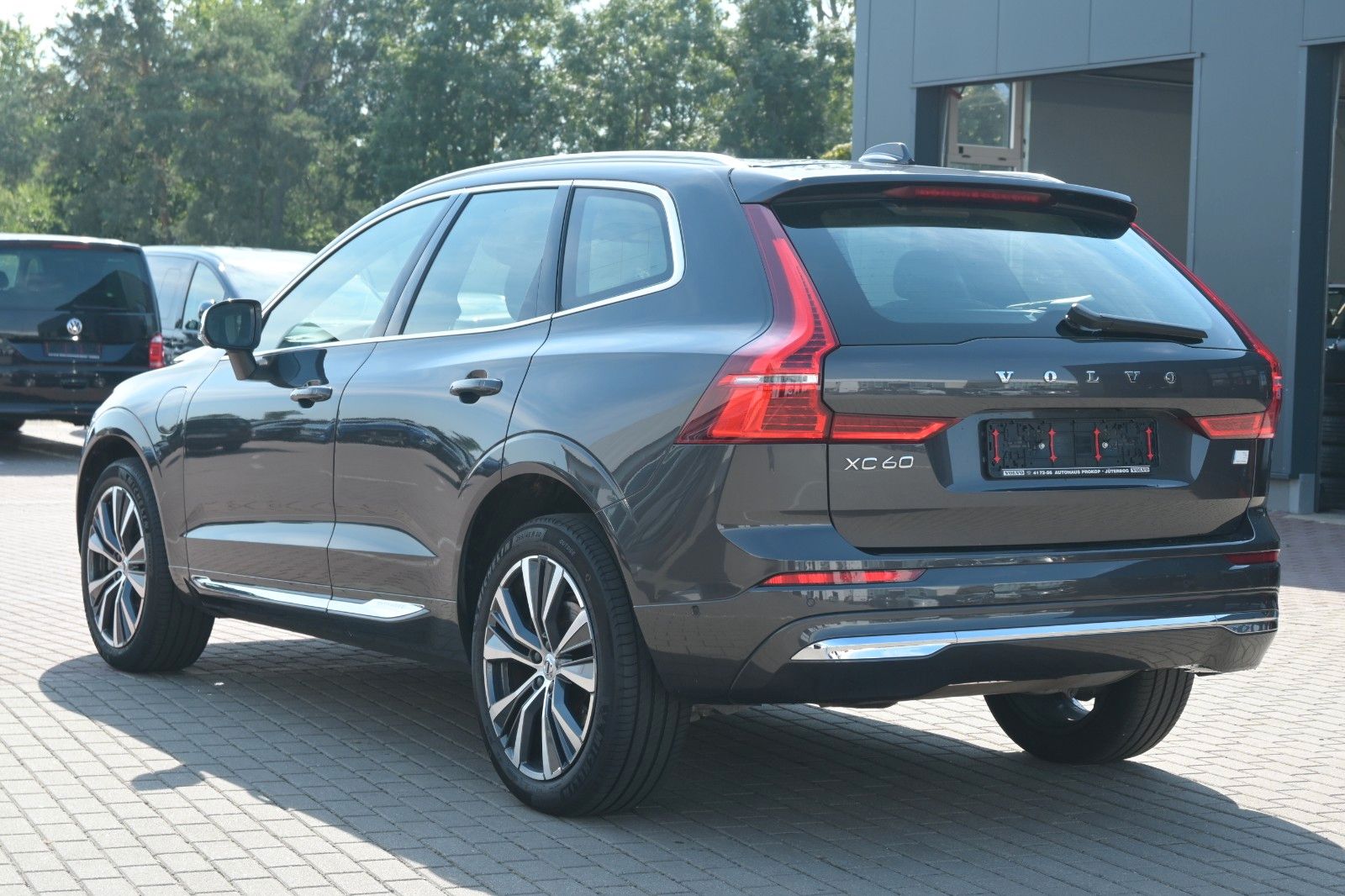 Fahrzeugabbildung Volvo XC60 T6 Inscript. PHEV AWD*HUD*Connect Edi.*360°