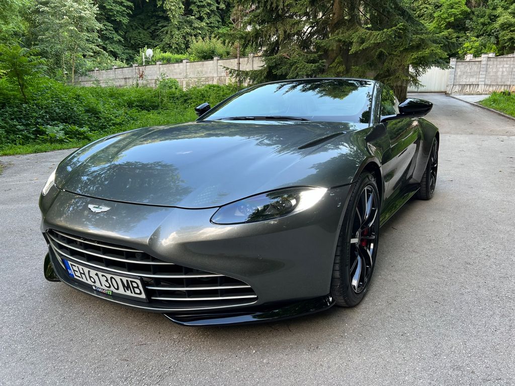 Aston Martin V8 Vantage