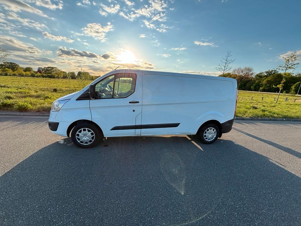 Image of Ford Transit Custom