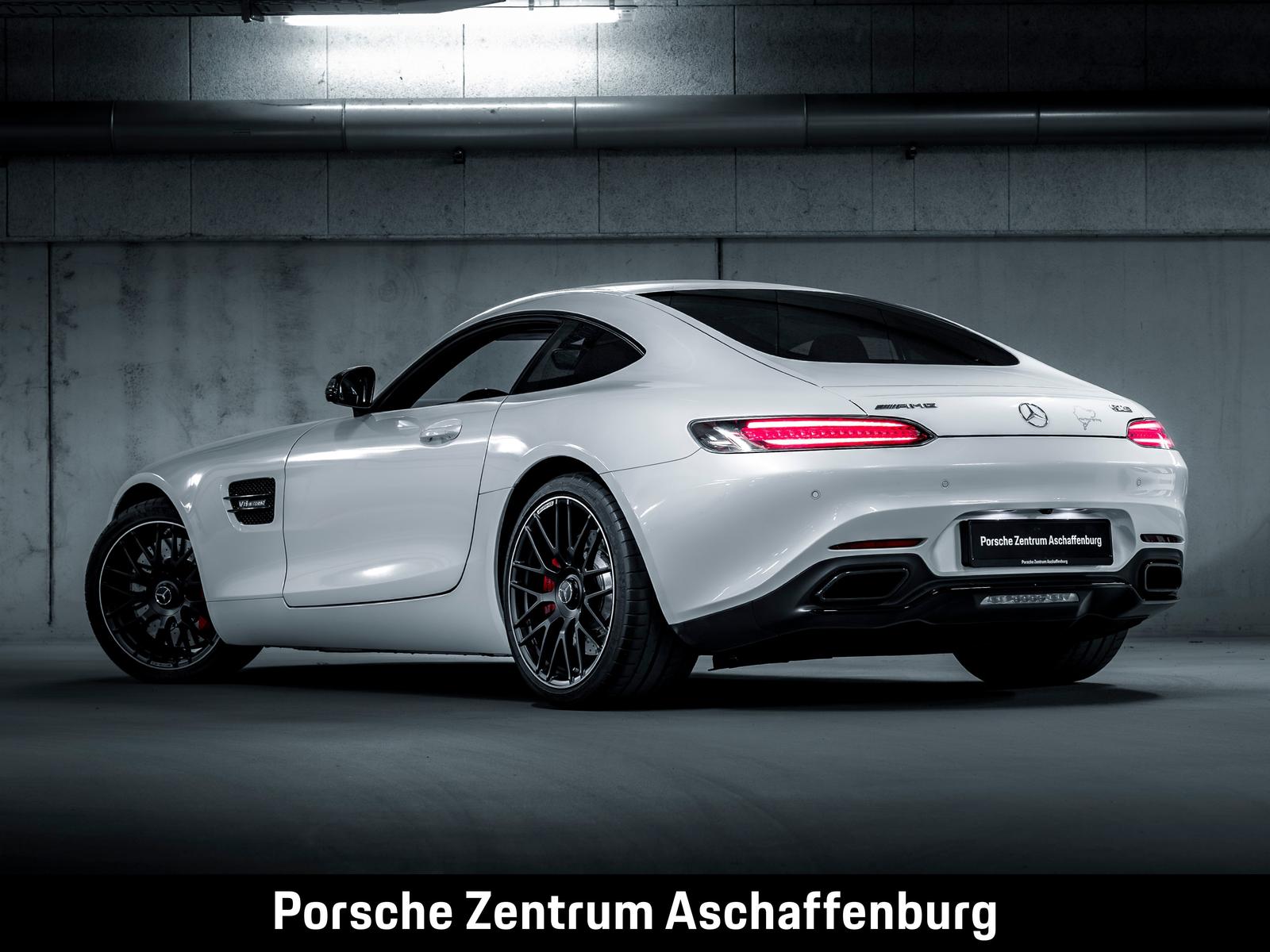 Mercedes-Benz AMG GT S Night Paket Performance Sitze