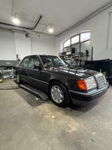 Mercedes-Benz Mercedes Benz W124 250 d Original 208975 k... - Mercedes-Benz 250: W124 D