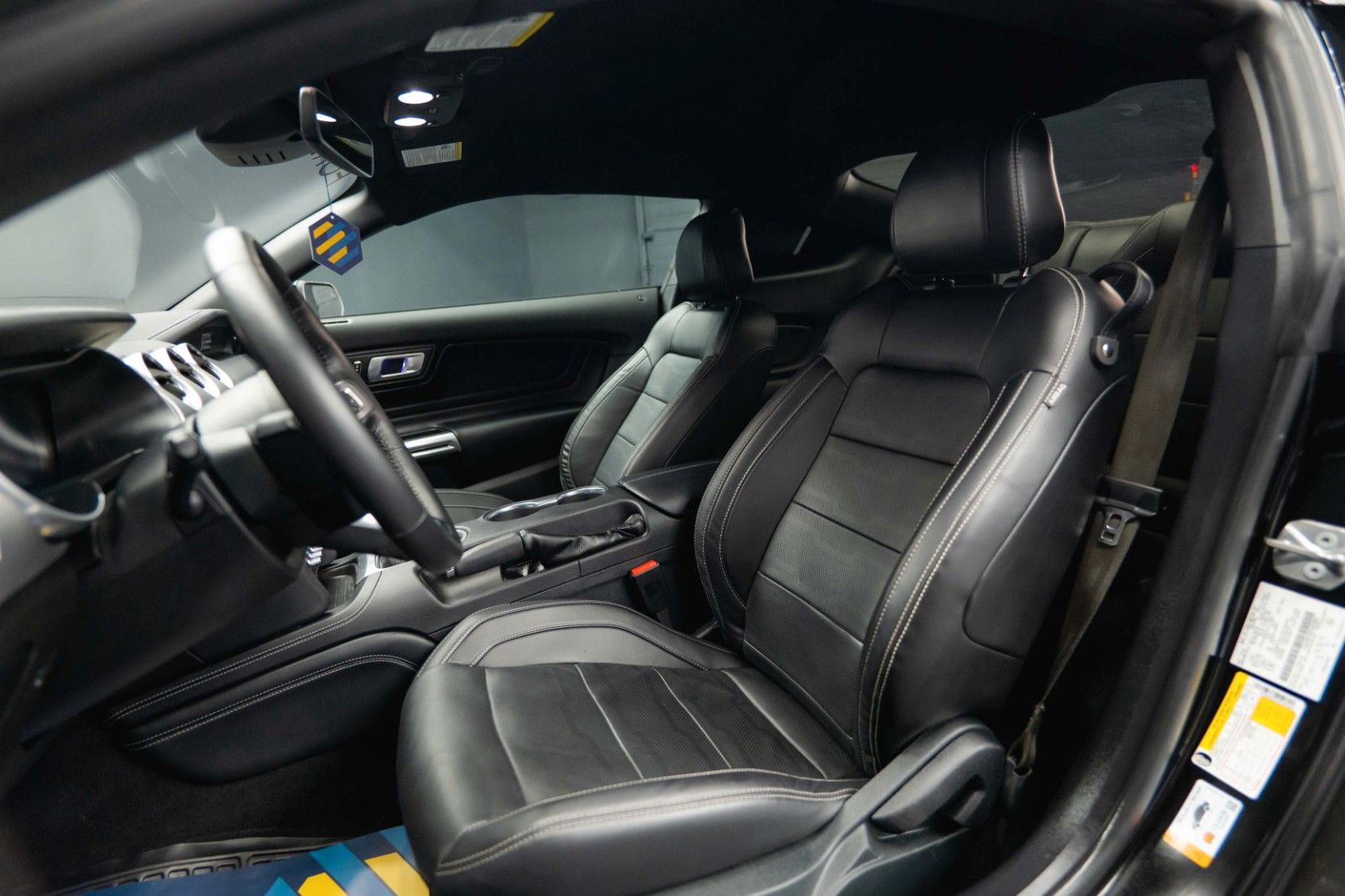 Fahrzeugabbildung Ford Mustang Shelby GT 500 5.0 V8 Performance PREMIUM