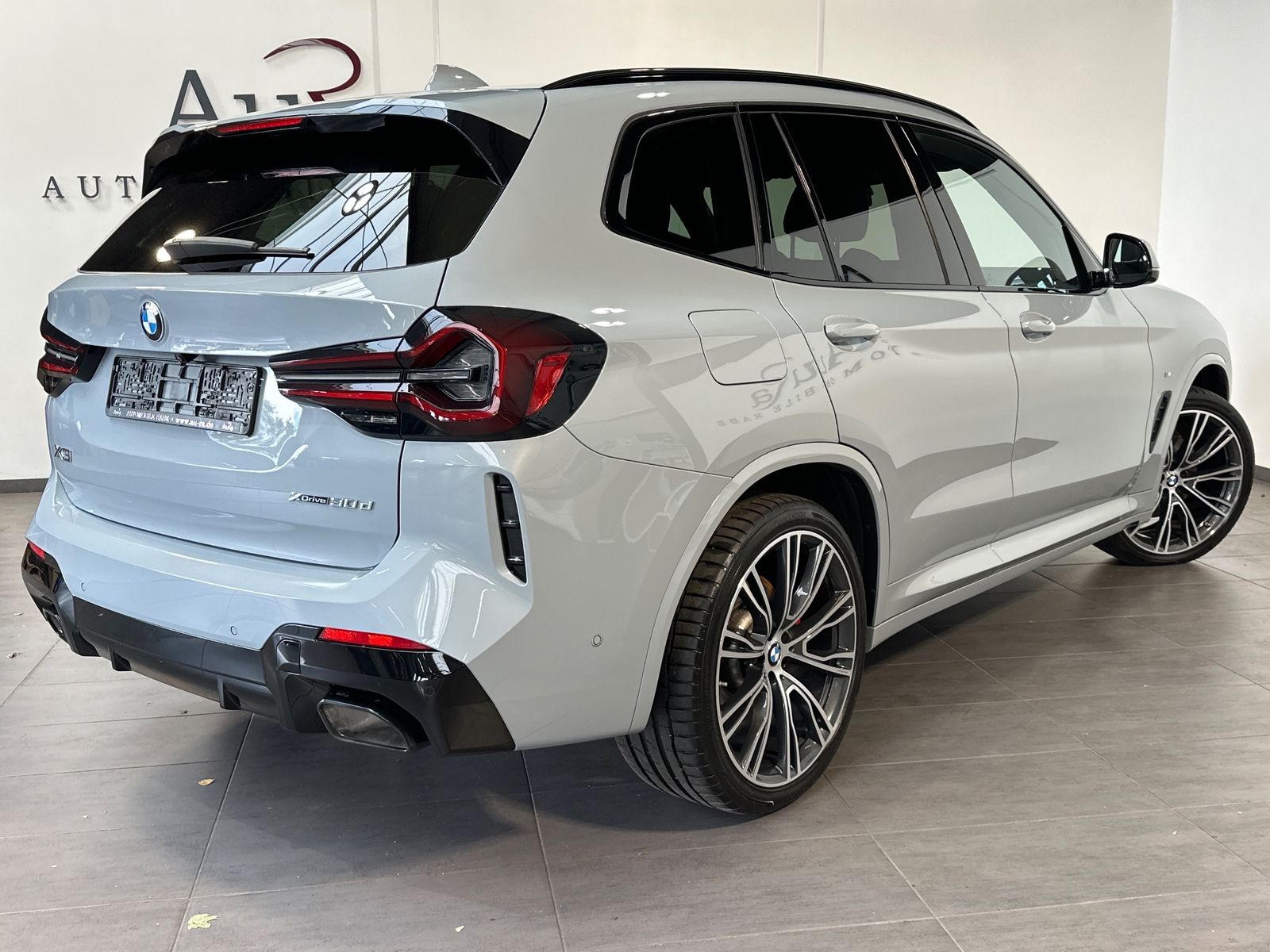 Fahrzeugabbildung BMW X3 xDrive30d M-Sport NAV+LED+AHK+STHZG+HUD+21ZO