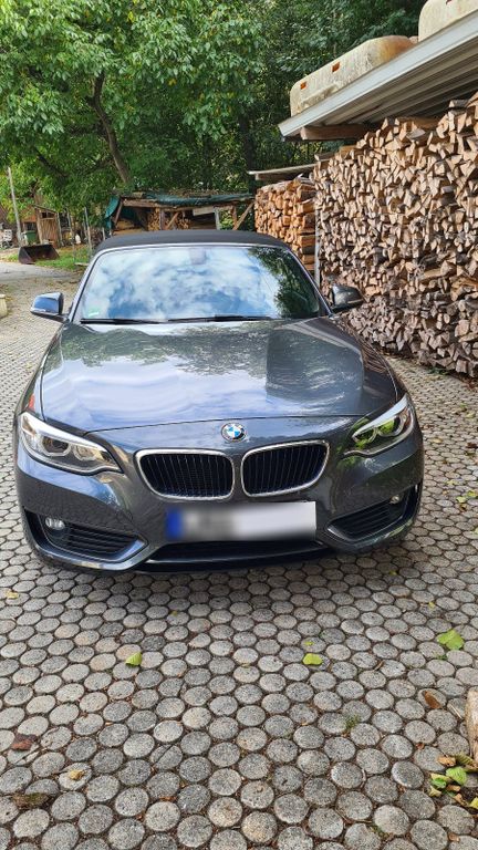 Image of BMW 218