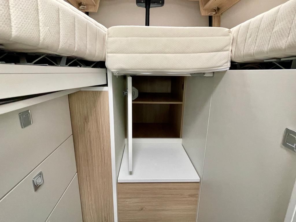 Fahrzeugabbildung Mercedes-Benz Sprinter 419 CDI 4x4 Yucon Frankia 6.0 LED*DISTR