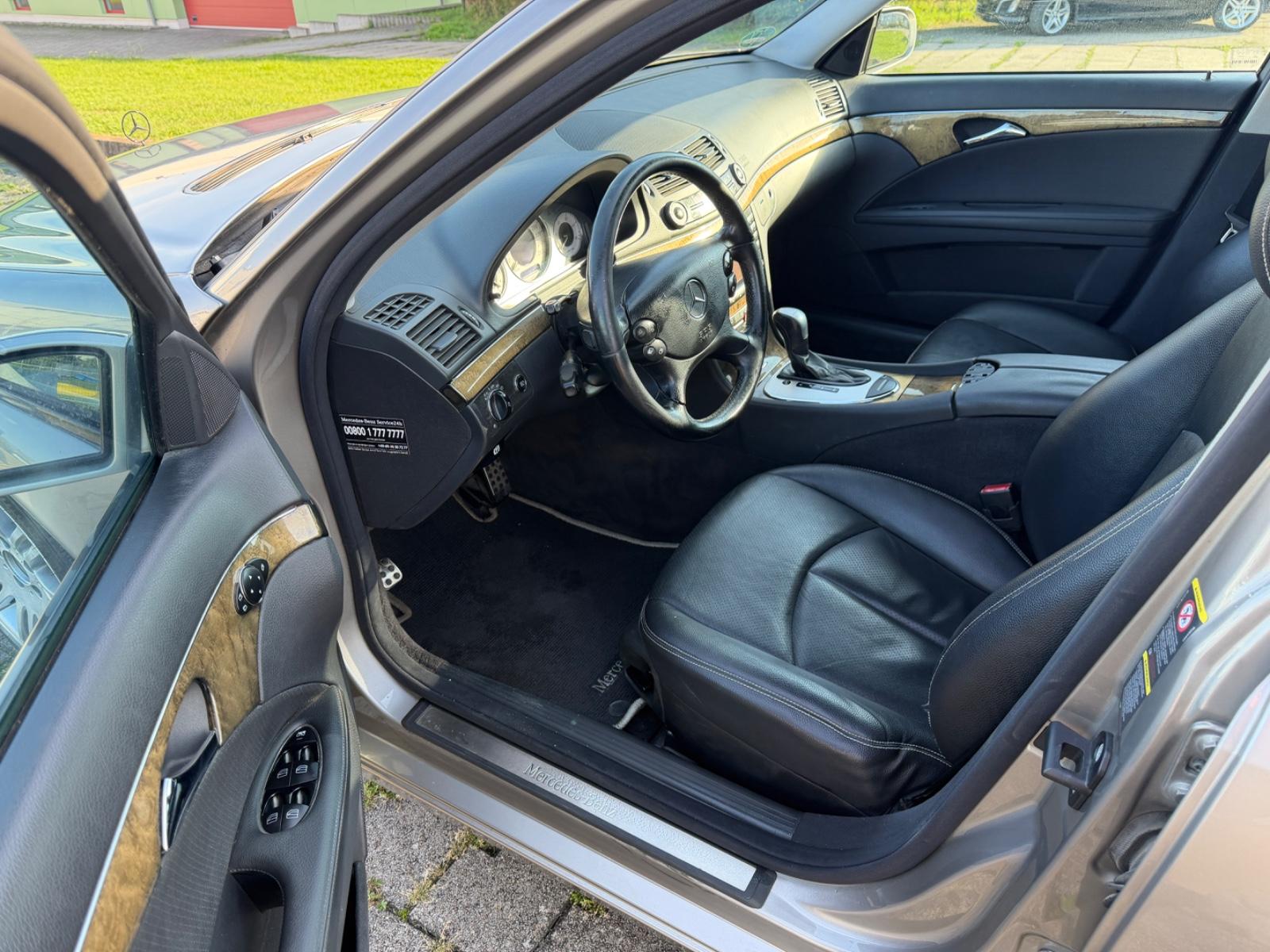 Mercedes-Benz E320 2006 — photo 7