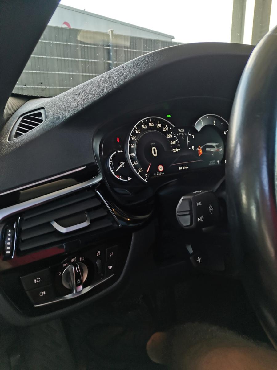 BMW 530d xDrive Sport Line 