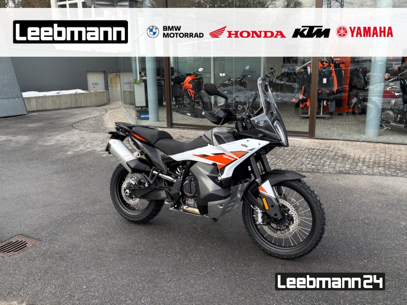 Fahrzeugabbildung KTM 790 Adventure 2026 Tech Pack inclusive beide Far