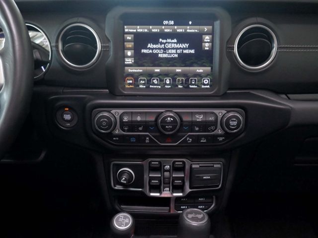 Fahrzeugabbildung Jeep Wrangler Sahara Unlimited 2.0 Plug-In | LED RFK
