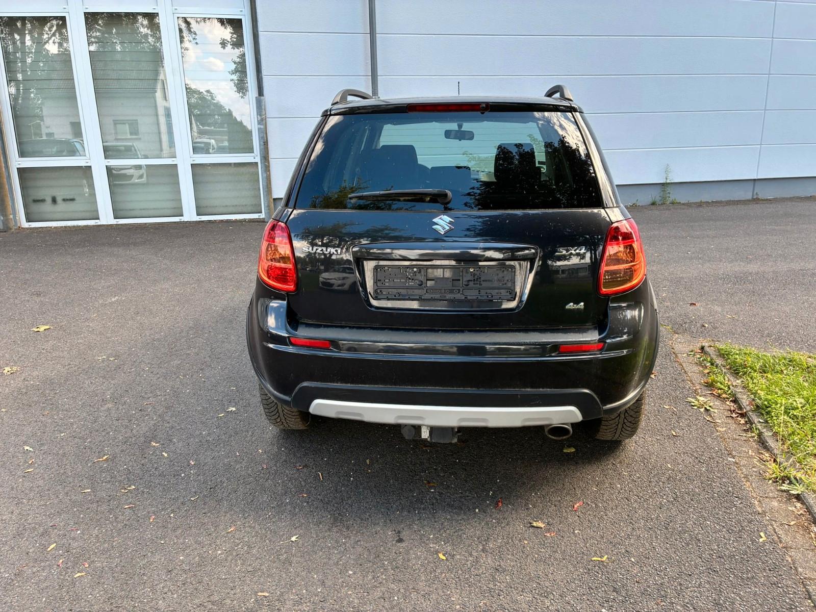 Suzuki SX4 Club