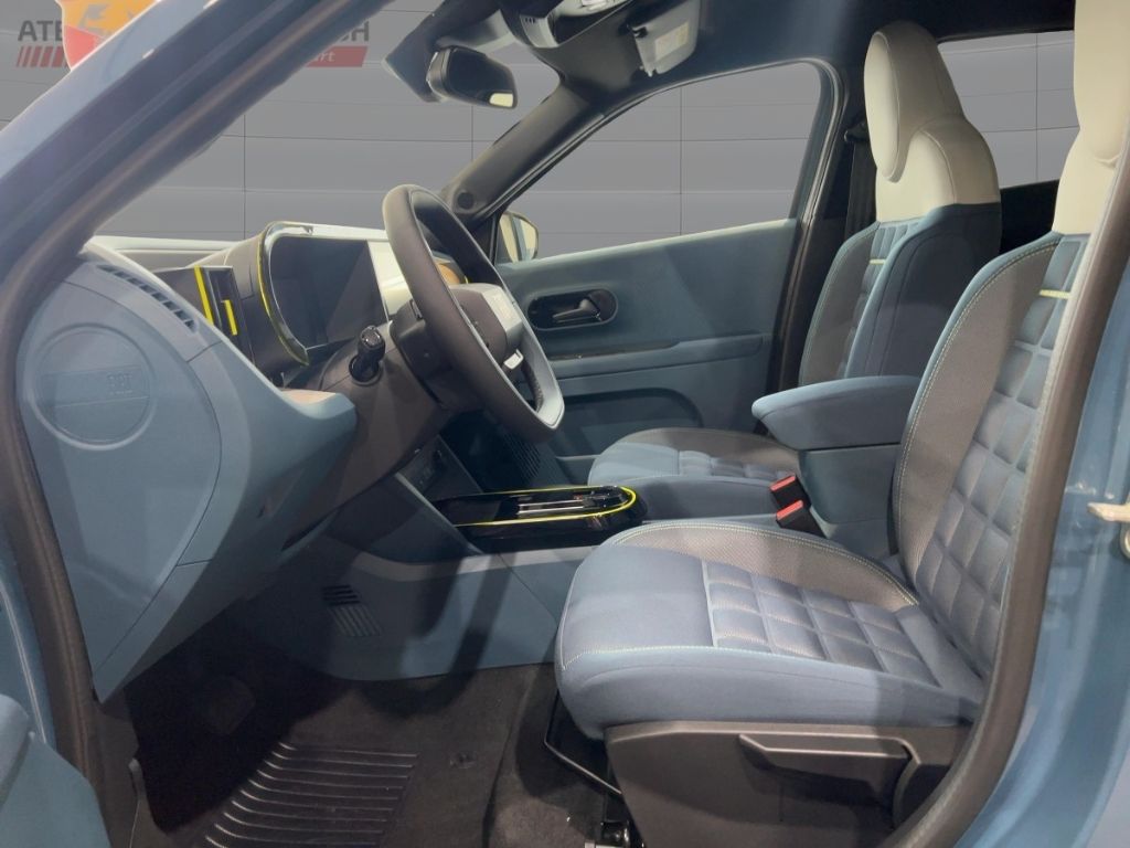 Fahrzeugabbildung Fiat Grande Panda La Prima Hybrid LA PRIMA,Winterpakt