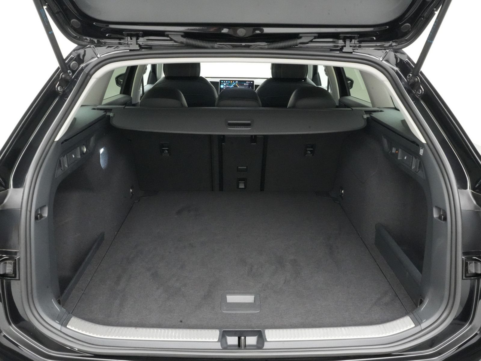 Volkswagen Passat - Bild 18