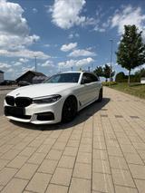 BMW 540i xDrive Touring A - M Paket Voll Ausstattung - BMW 540 von privat