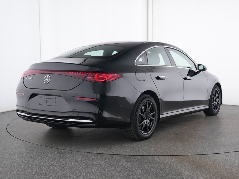Fahrzeugabbildung Mercedes-Benz CLA 200 EQ ACC AUT Fernlichtass. Kam. KeyLess LM