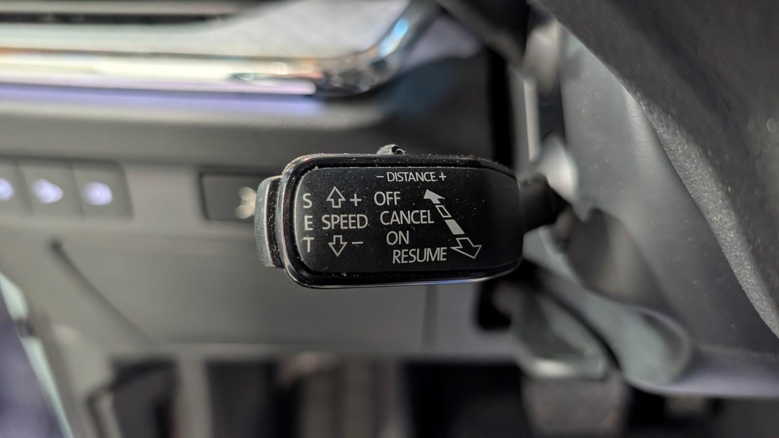 Skoda Enyaq 80 Lounge ACC*HUD*KAM*PANO*MEMO*W-PUMPE