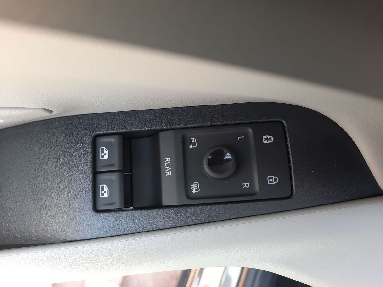 Ford Explorer - Bild 12