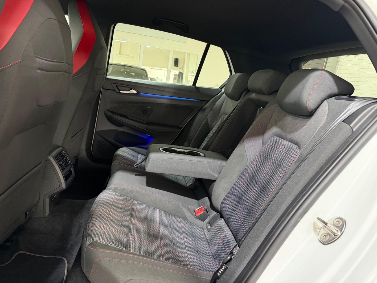 Volkswagen Golf VIII Lim. GTI 2.0TSI DSG/SOUND/CAM/ACC/19", миниатюра 12