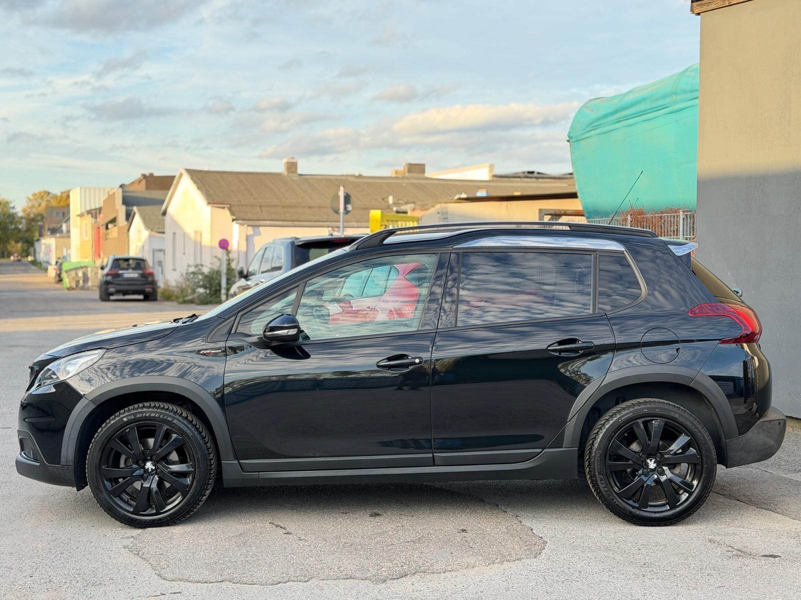 Peugeot 2008 Allure GT-Line Aut. *LEDER*KAMERA*NAVI*LED*
