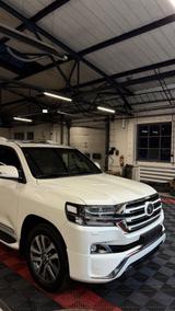 Toyota Land Cruiser 200 4.5 v8 diesel 2018 - Toyota Land Cruiser mit Diesel-Antrieb: 4.5