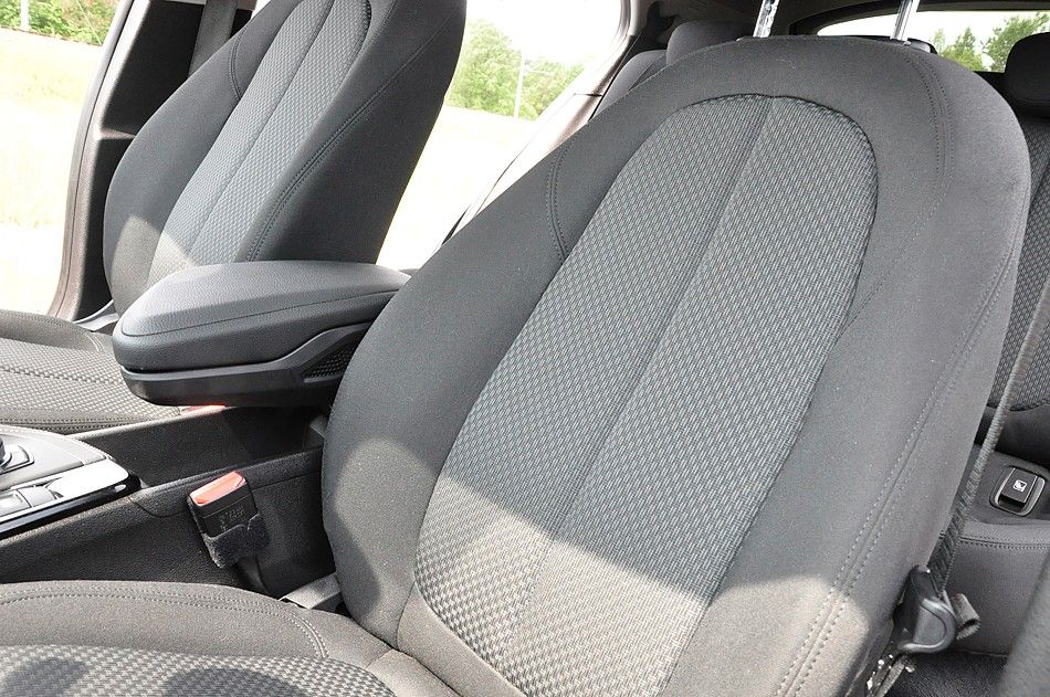 BMW X2 sDrive 18 d RFK Navi DAB Shadow-Line foto 22