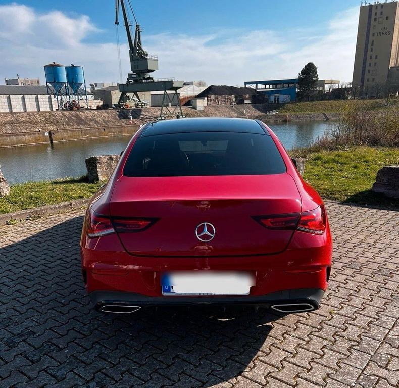 Mercedes-Benz CLA 200