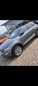 Volkswagen - Volkswagen T-Roc mit Benzin-Antrieb: Kleinwagen