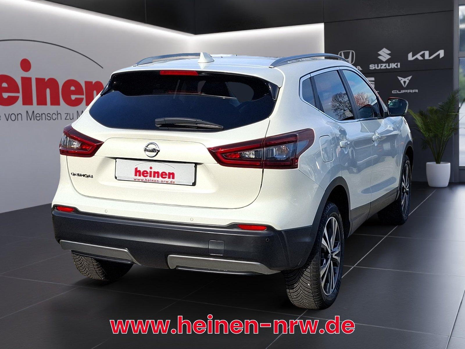 Nissan Qashqai 1.3 DIG-T N-Connecta NAVI AROUND-VIEW 17