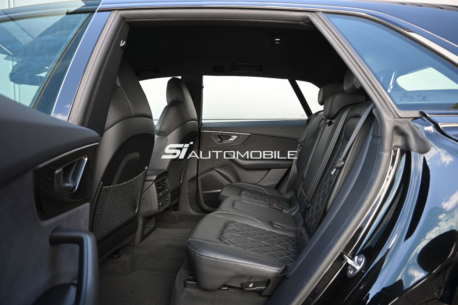 Fahrzeugabbildung Audi Q8 50 TDI qu S LINE COMPETITION PLUS °AHK°HUD°22