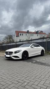 Mercedes-Benz S 63 AMG 4MATIC Edition 1 Coupé AMG Edition 1 - Mercedes-Benz S 63 AMG von privat