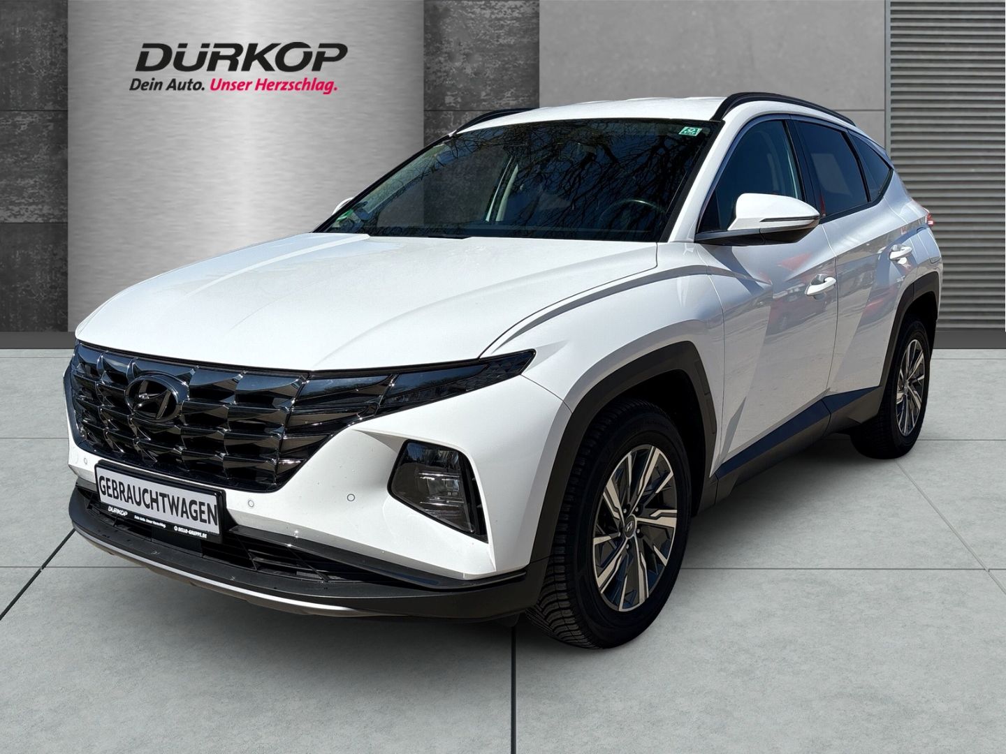 Hyundai TUCSON - 1