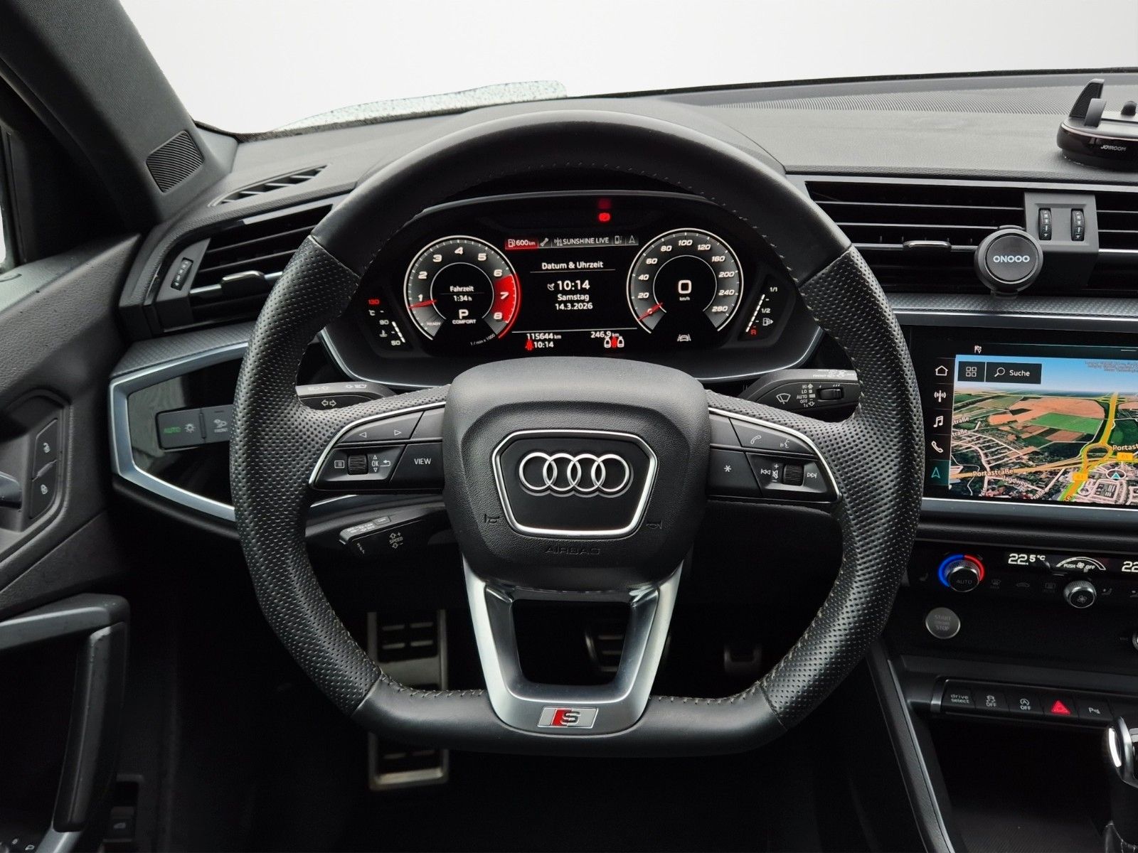 Fahrzeugabbildung Audi Q3 35 TFSI S LINE S TRONIC PANO TOTW ALLW LED