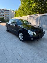Mercedes-Benz E 200 E Limousine E 200 Kompressor *PDC*SH - gebrauchte Mercedes-Benz E-Klasse aus dem Jahr 2005