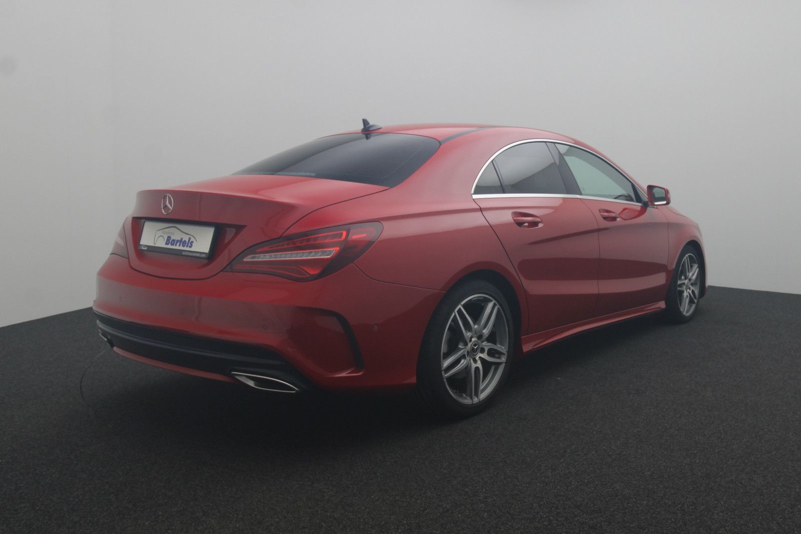 Fahrzeugabbildung Mercedes-Benz CLA 180 AMG-Line LED
