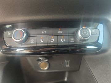 Fotografie 14 des Opel Corsa LED Kamera Sitzheizung Allwetterreifen PDC