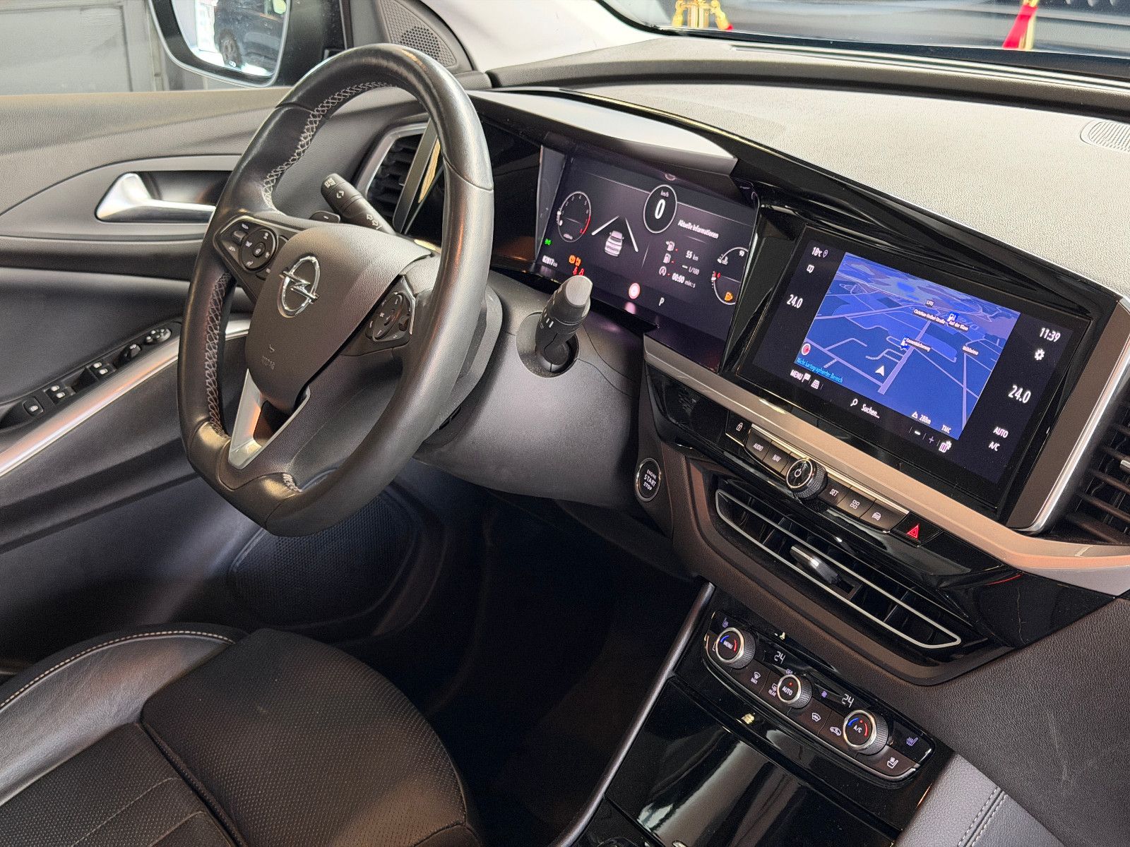 Fahrzeugabbildung Opel Grandland Ultimate/LEDER/KAMERA/ASSISTANC/LED/DI