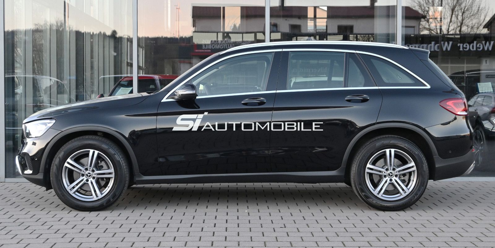 Fahrzeugabbildung Mercedes-Benz GLC 300 4MAT. °AHK°AMG INTERIEUR°SOUND°KAMERA°