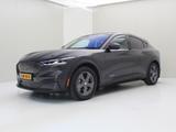 Ford Mustang Mach-E 98kWh Extended Range RWD 294PK 95 - Ford Mustang Mach-E mit Schiebedach