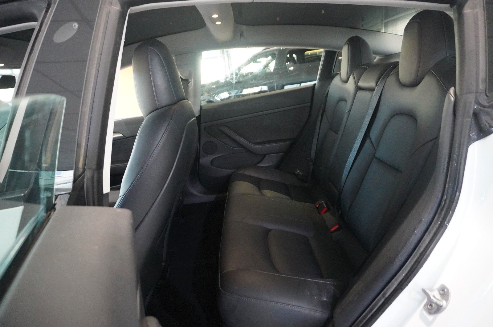 Fahrzeugabbildung Tesla Model 3 PERFORMANCE DUAL-MOTOR NAVI/LED/PILOT+