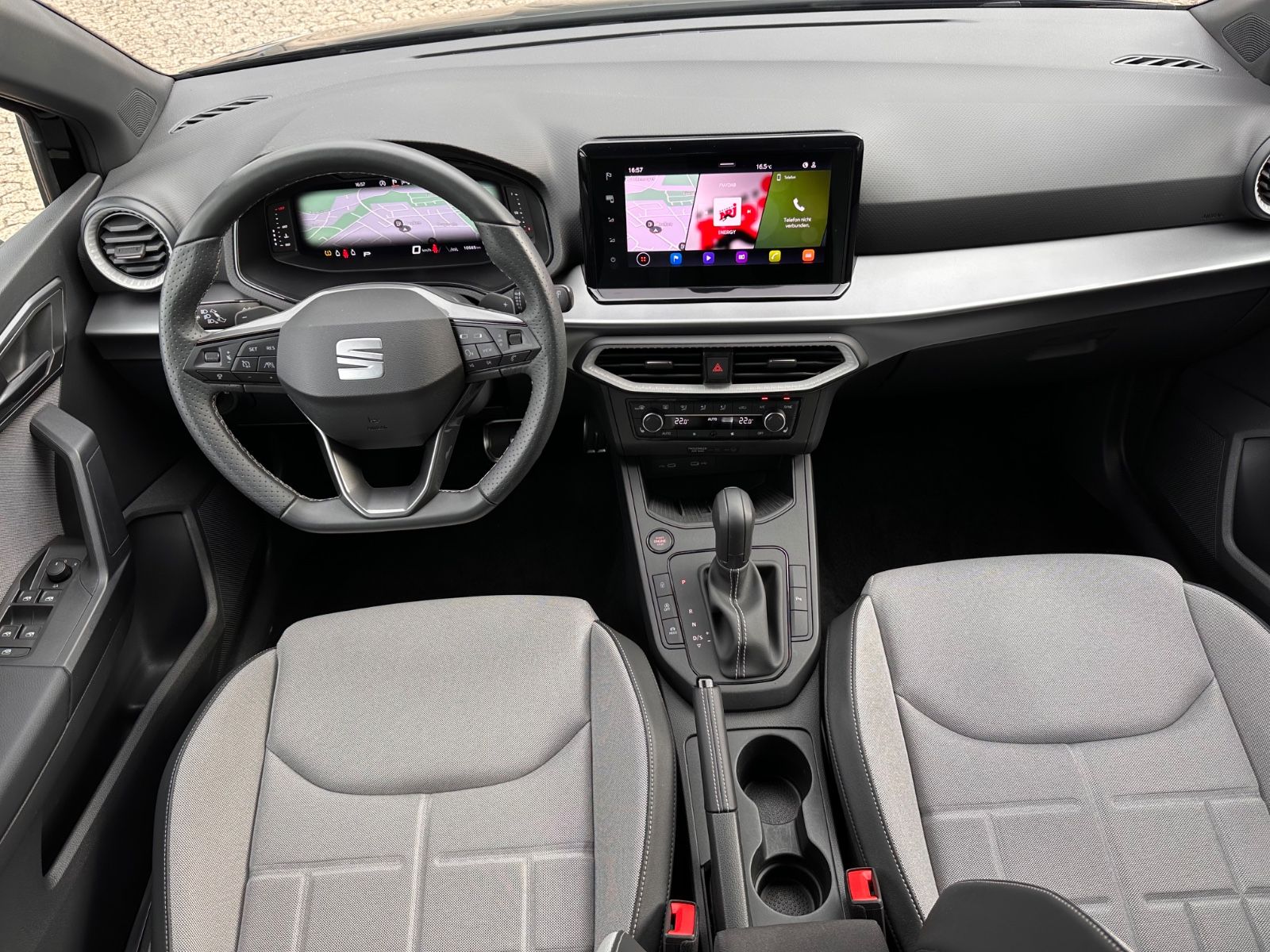 Fahrzeugabbildung SEAT Ibiza 1.0 TSI FR Black Edition DSG ACC/LED/Kamer