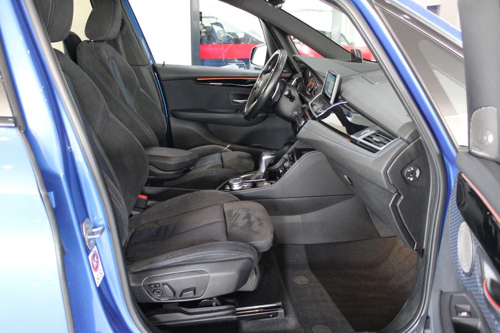 BMW 220
