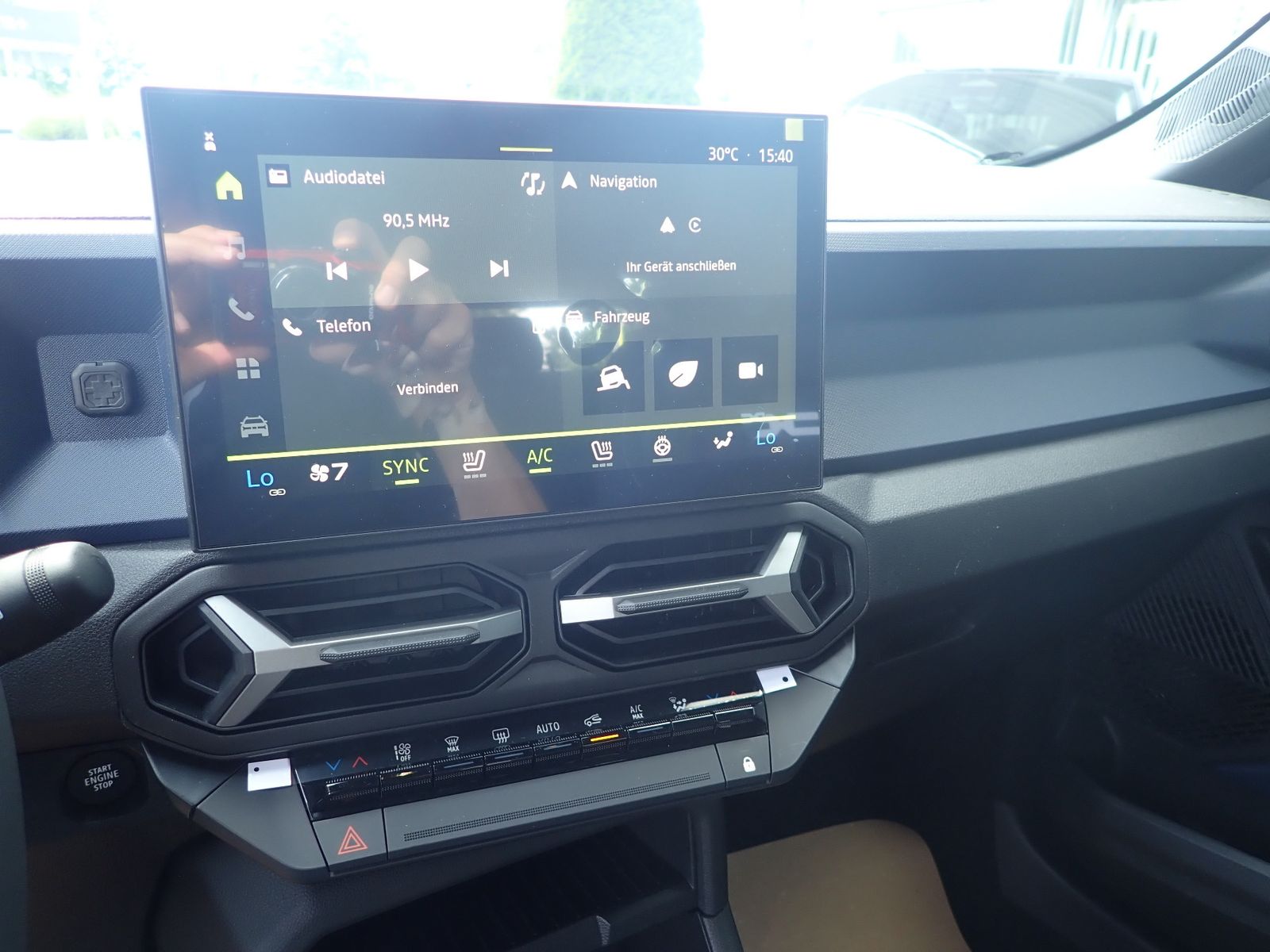 Fahrzeugabbildung Dacia Bigster Expression TCe 140