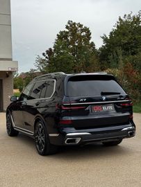 BMW X7 - 12