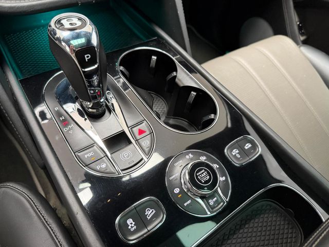 Bentley Bentley Bentayga 4.0 V8, 7 Sitzer, Massage,Pano,