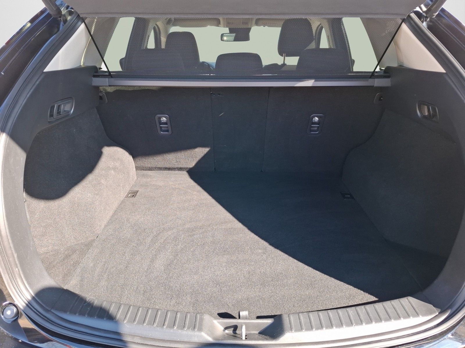 MAZDA CX-5 Sports-Line 2.5 2WD AUTOMATIK / AHK / ACC / - Image 16