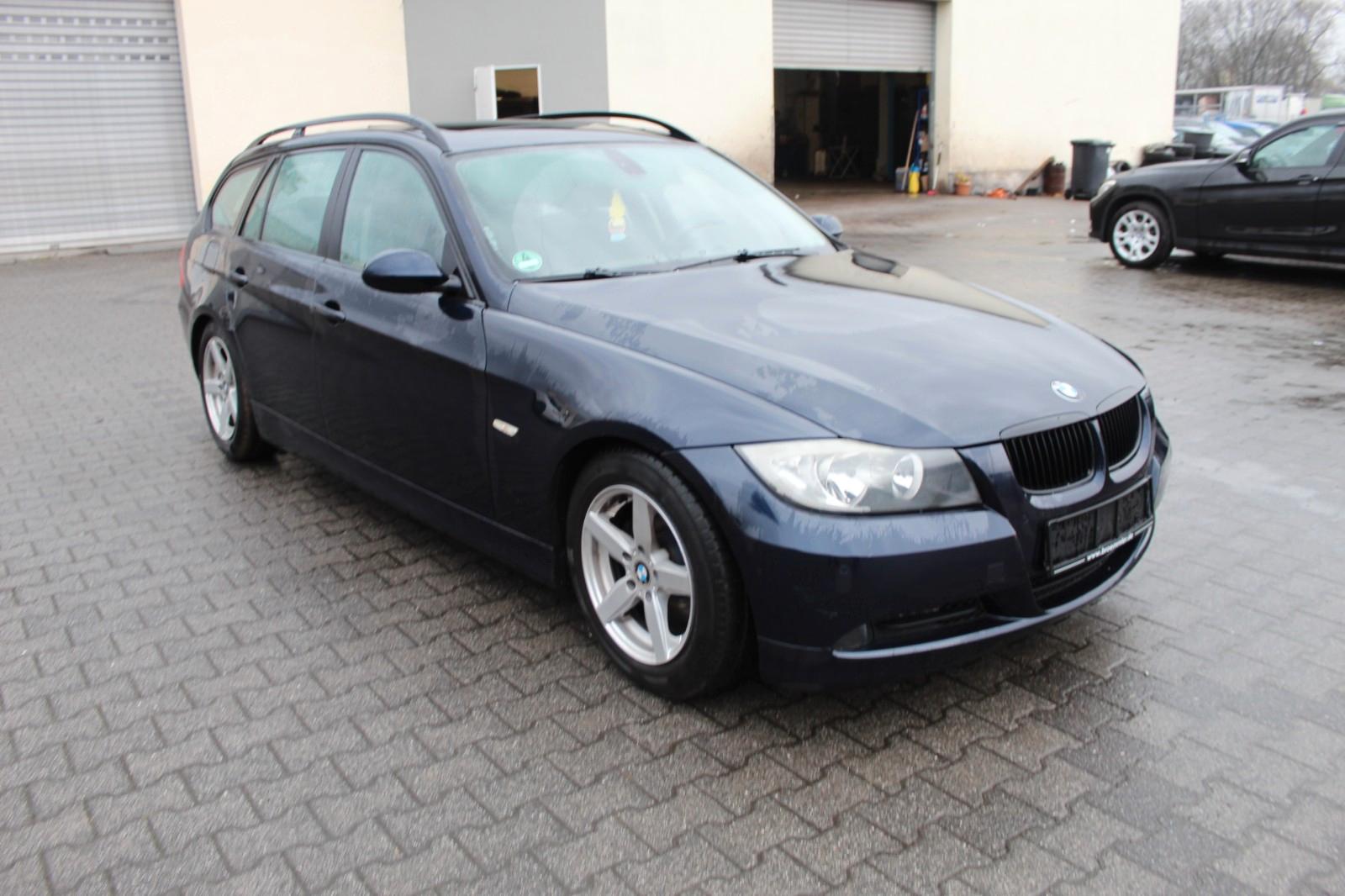 BMW 3 Touring 320i*Tempo.*Pano.Dach*