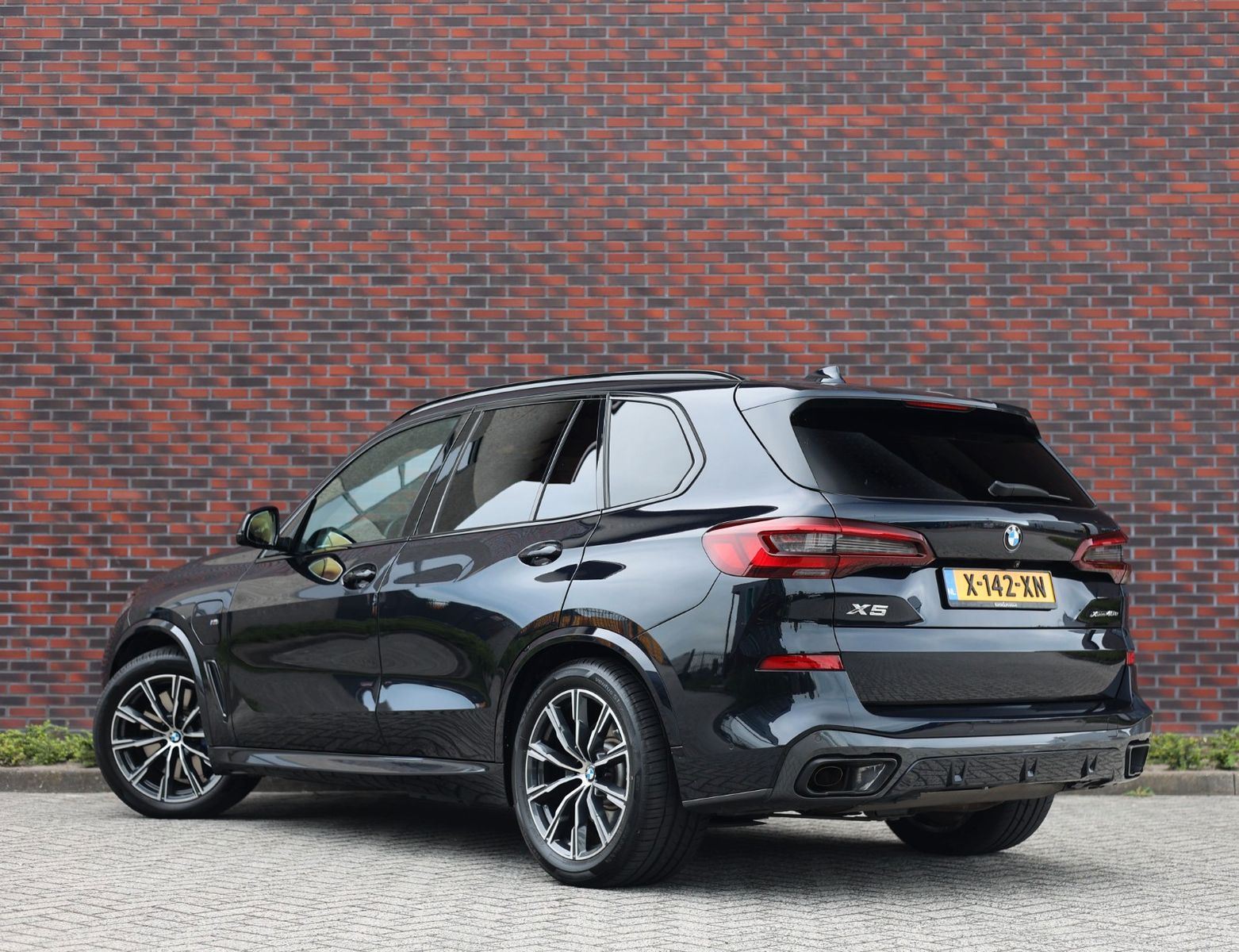 BMW X5 45e xDrive | Laserlicht - AHK - HUD imagem 2