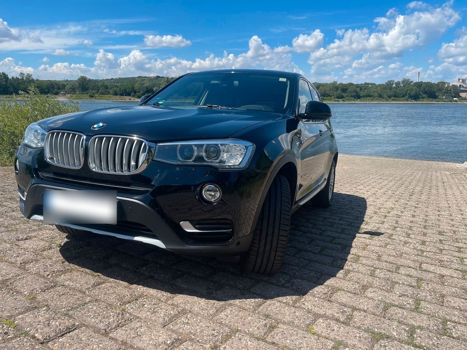 BMW BMW X3 F25 von 2016, X-Line