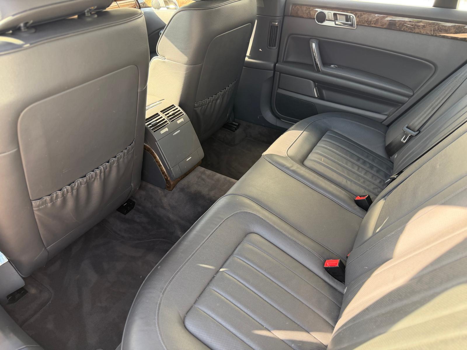 Volkswagen Phaeton 3.0 4Motion *LEDER*NAVI*AHK*