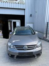 Volkswagen Golf Plus 1.6 United - VW Golf Plus Gebrauchtwagen in Stuttgart
